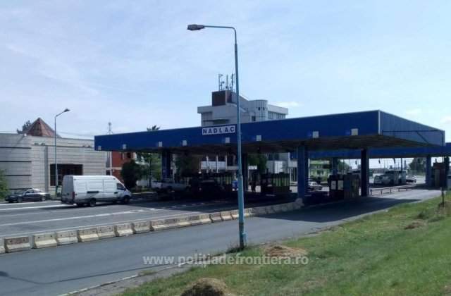 Aglomerație la granițe! Peste 100.000 de oameni au tranzitat punctele de frontieră &icirc;n ultimele 24 de ore