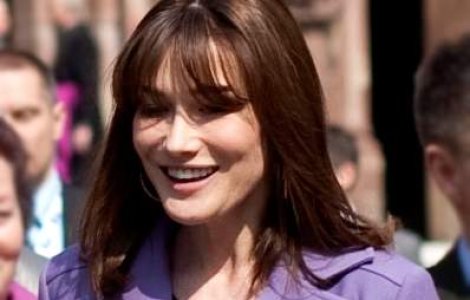 Carla Bruni-Sarkozy face confesiuni despre sedintele ei de psihanaliza