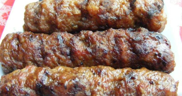 Carne de cal in micii dintr-un supermarket din Bucuresti