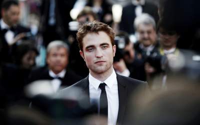 Actorul Robert Pattinson are...