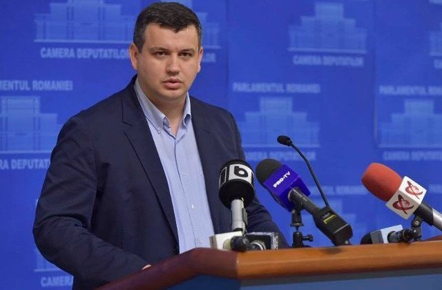 Tomac, despre alianța PNL-USR: &bdquo;&Icirc;ntr-un județ se &icirc;njură, &icirc;n altul se pupă&rdquo;