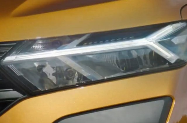 Dacia Sandero: un nou teaser dezvăluie cum vor arăta farurile și stopurile noii generații
