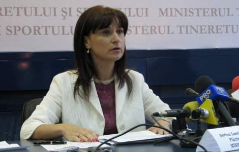 Fostii campioni ii cer lui Basescu sa o pastreze in functie pe Placinta