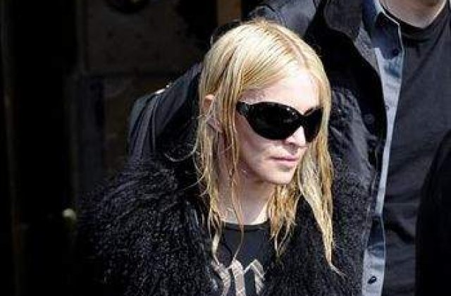 Madonna: &#39;M-am gandit la sinucidere in timpul divortului&#39;