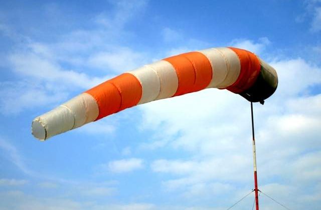 Iarna nu vrea sa plece. ANM: Posibil cod portocaliu de vant puternic