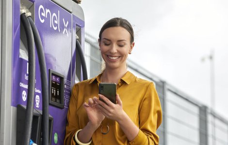 Enel X se extinde: 10 stații de încărcare rapidă pentru mașini electrice