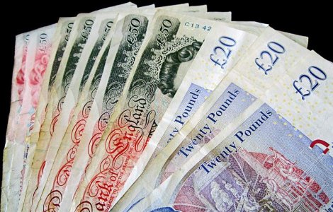 Marea Britanie introduce garantia de 1.000 lire sterline