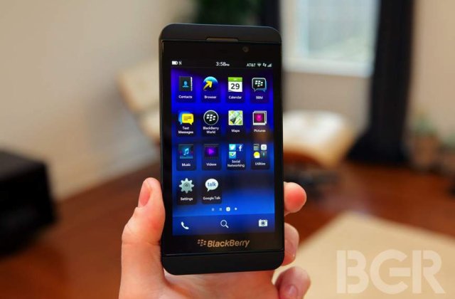 BlackBerry Z10, disponibil in Romania din 29 martie