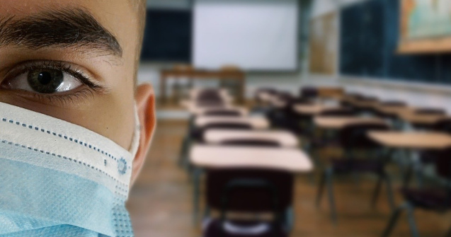 Ce reguli trebuie să respecte elevii începând cu 14 septembrie