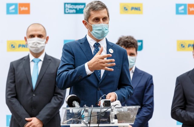 USR, atac dur la adresa Guvernului: &bdquo;&Icirc;n sistemul de Educație domnește haosul. E cazul să &icirc;şi prezinte demisia&rdquo;