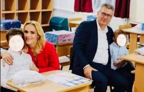 Firea și Pandele au intrat în clasă cu copiii. Accesul părinților era interzis