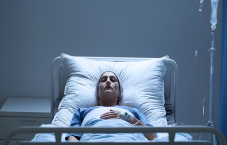 O mamă s-a trezit din comă după 27 de ani. Primul lucru pe care l-a spus