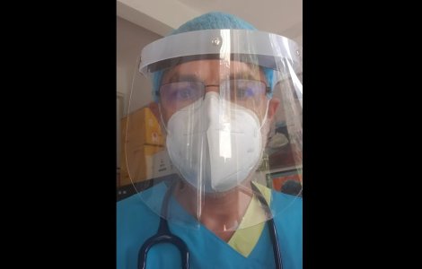 VIDEO Exeprimentul Dr. Mihai Craiu, la început de an şcolar: „Masca nu produce hipoxie. Copiii vor fi bine”