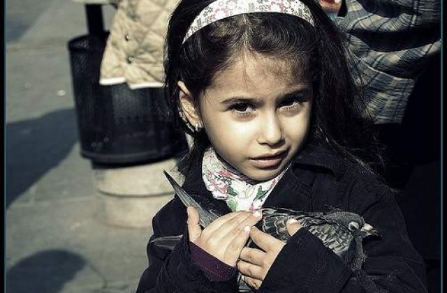 Virgine de 12 ani vandute miliardarilor arabi cu 60.000 de euro