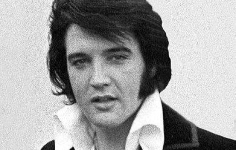 15.000 de dolari, o suvita din parul lui Elvis Presley