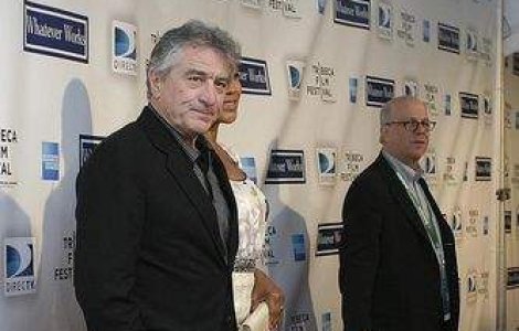 Robert De Niro si Jude Law ar putea juca in "Thor"