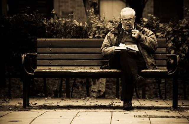 Un miliard de euro, anual, pentru pensiile speciale