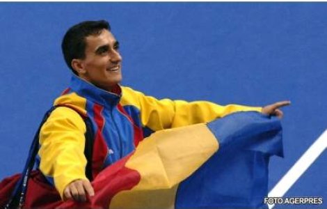 Sportivii cu rezultate deosebite la competitiile internationale din 2009, decorati la Cotroceni
