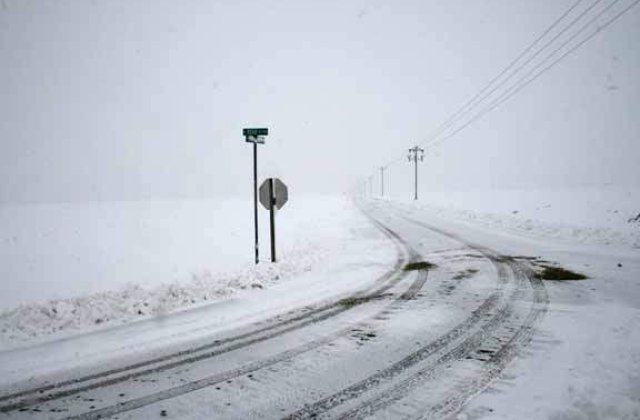 Seful CNADNR anunta ca "drumurile mai putin importante" vor fi inchise