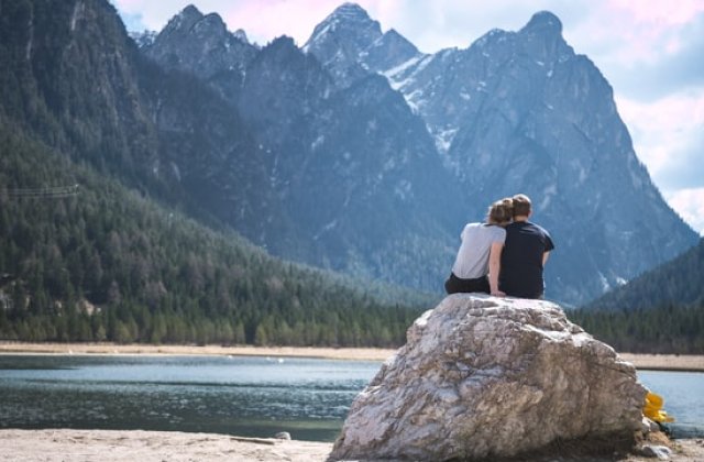 Top 6 idei de cadouri pe care să le oferi celui drag la aniversarea voastră