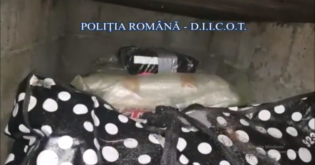 Mai multe opere de artă furate din Anglia, identificate în județul Neamț