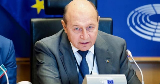 Băsescu îi acuză pe Barna și Orban: "Mie mi-au tăiat 10 procente"