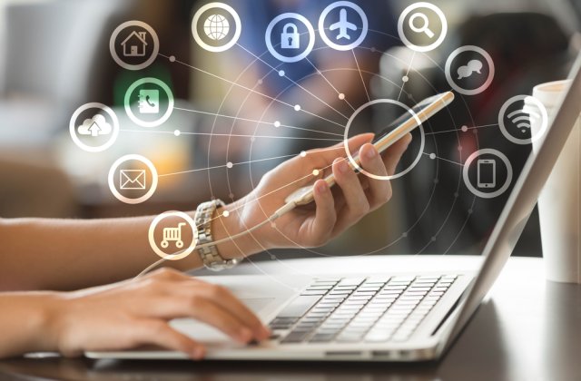 Consiliul Naţional al Elevilor solicită asigurarea accesului la Internet pentru elevii care merg la şcoală