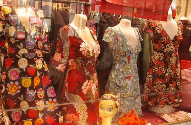 A purtat aceeasi rochie, in fiecare zi, timp de o luna