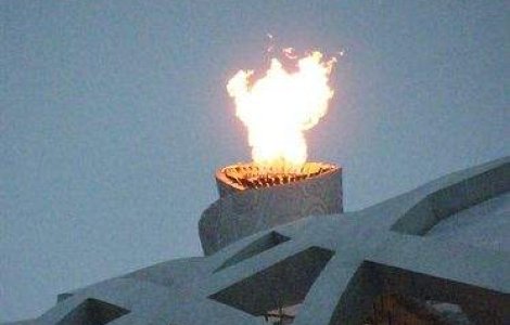 Flacara JO de la Vancouver, aprinsa la Olympia