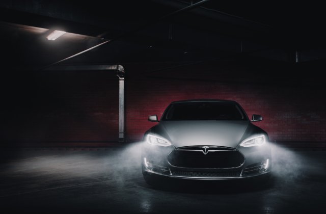 Tesla vrea să lanseze un nou model care va costa doar 25.000 dolari