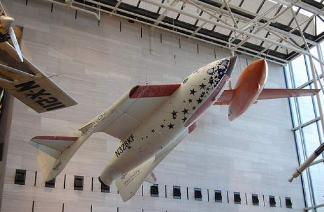 Bilete pentru o calatorie in Cosmos, de vanzare la supermarket