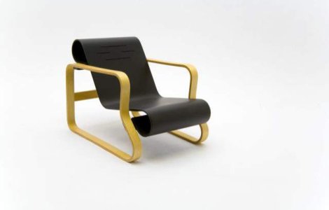 Condamnat pentru ca s-a urcat beat in... fotoliu