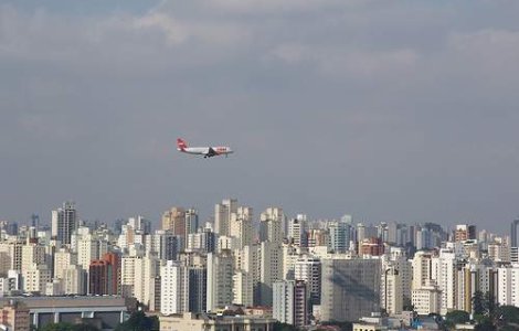  Video  Pilotii unui avion s-au luat cu vorba si au uitat sa aterizeze
