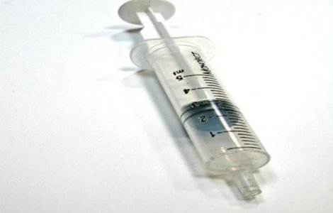 MS: Nu exista o criza de vaccin hexavalent