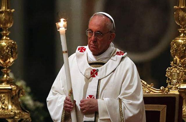 Papa Francisc: Hristos a inviat. Fac apel la iubire si pace in intreaga lume