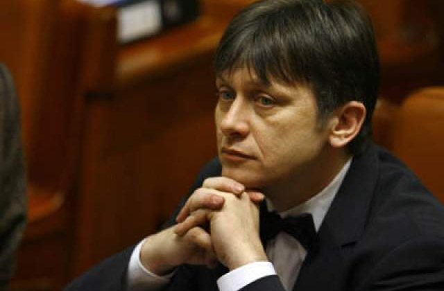 Antonescu, jurnalistilor: Transmiteti stiri naprasnice despre ruperea USL! Nu se rupe nimic