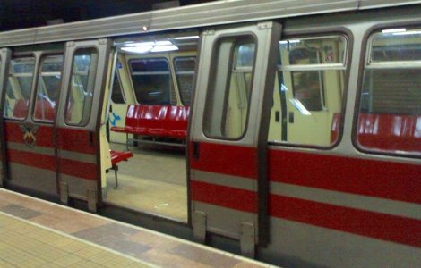 Calatoria cu metroul poate fi platita prin SMS