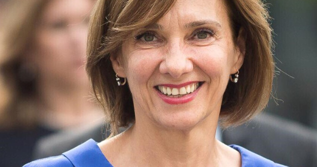 Carmen Iohannis a venit singură la vot, în Sibiu