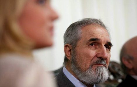 Gheorghe Dinica sufera de septicemie, prognosticul medicilor este rezervat