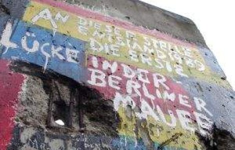 Anunt al guvernului german: Se cauta persoane care au trecut Zidul Berlinului la 9 noiembrie 1989