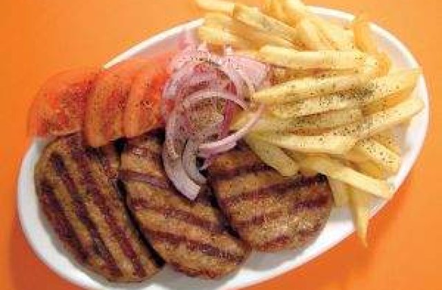 Ceapa si cartofii, alimente de baza pentru romani