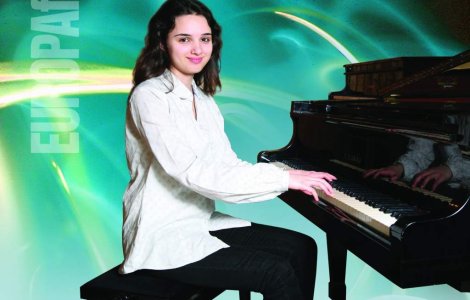 Cei mai talentati tineri canta la Jeunesses International Music Competition 2010