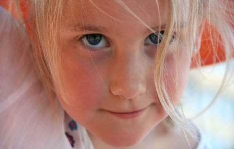 Panait: Este vina sistemului pentru copiii abandonati in maternitati