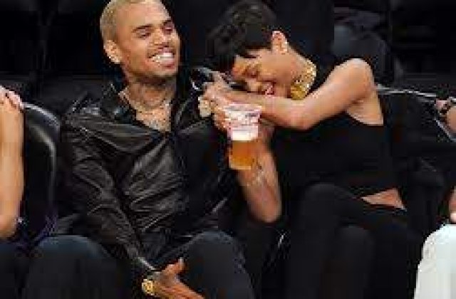 Chris Brown: M-am iertat pentru ca am batut-o pe Rihanna