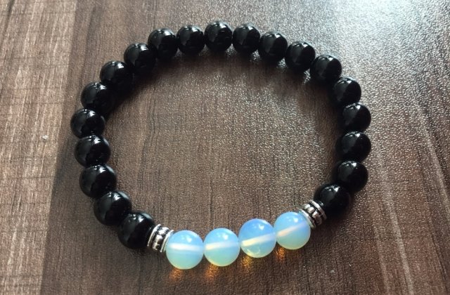 Ce fel de brățări damă cu cristale să alegi pentru a-ți recăpăta încrederea