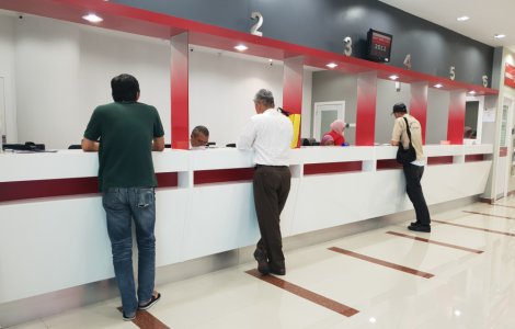 Taxele pentru certificatele de înmatriculare și permisele auto nu se vor mai achita la ghișeele DRPCIV