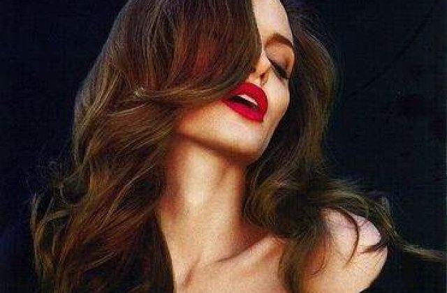 Angelina Jolie, din nou intr-un film fashion