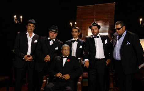 Carcotasii sunt acum pe Twitter si Facebook