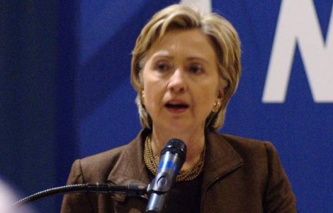 Atentat comis in Pakistan, dupa sosirea lui Hillary Clinton