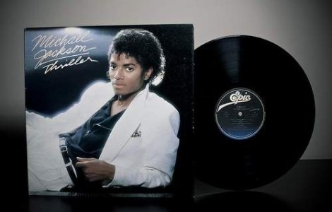 Mii de fani au urmarit la premiera documentarului "This is it"